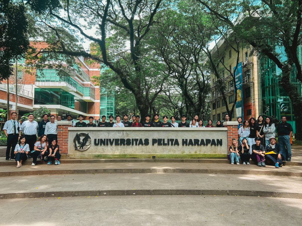 Singapore Polytechnic Students Arriving at Universitas Pelita Harapan